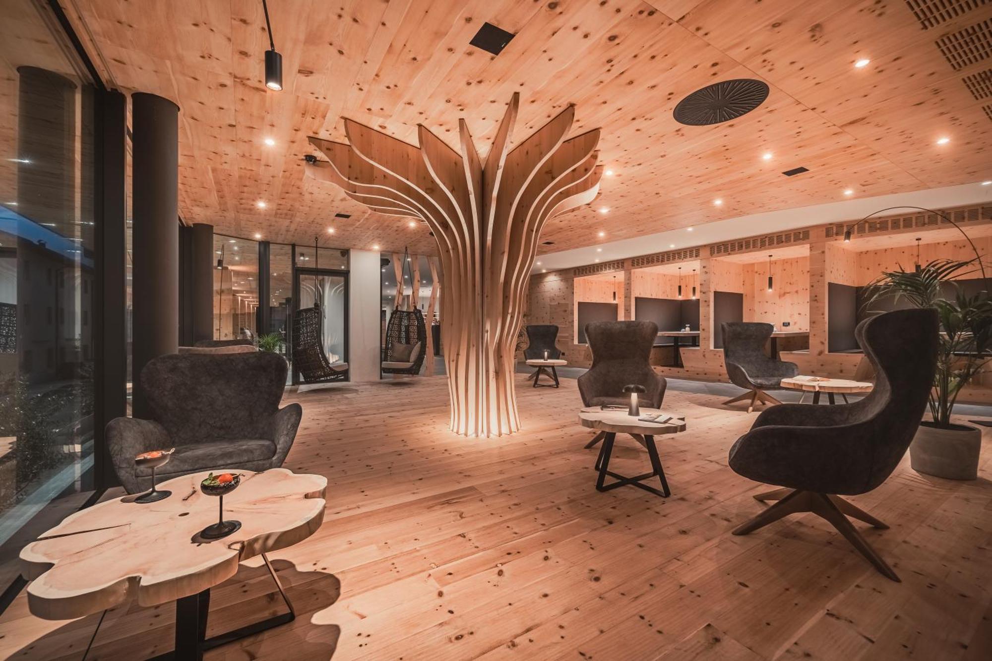 Cristallo Sport & Wellness Hotel Levico Terme Dış mekan fotoğraf